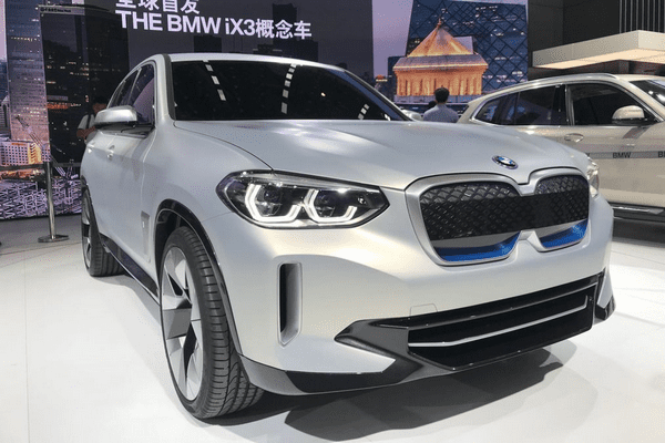 BMW iX3 grey front look concept car