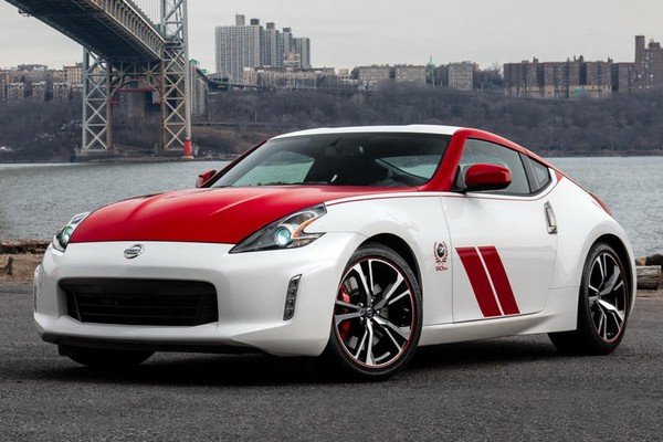 nissan 37z 50th anniversary special edition front