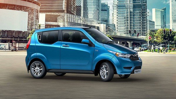 mahindra e2o plus exterior side profile blue