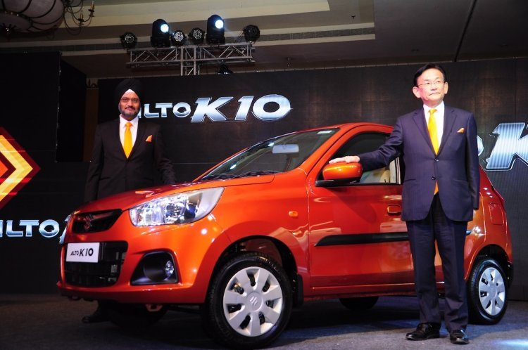 2019 Maruti Alto K10 tango orange side profile angle