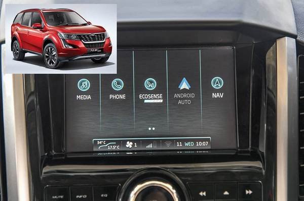 Straight touchscreen infotainment system shot