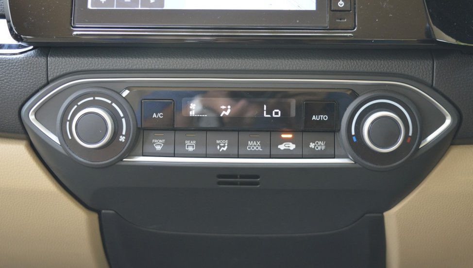 2018 Honda Amaze automatic climate control