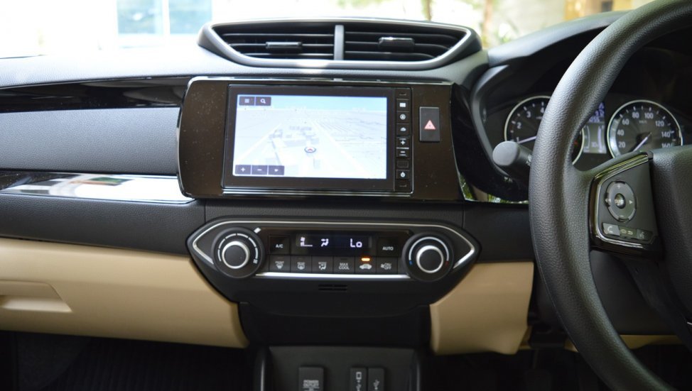 2018 Honda Amaze centre console