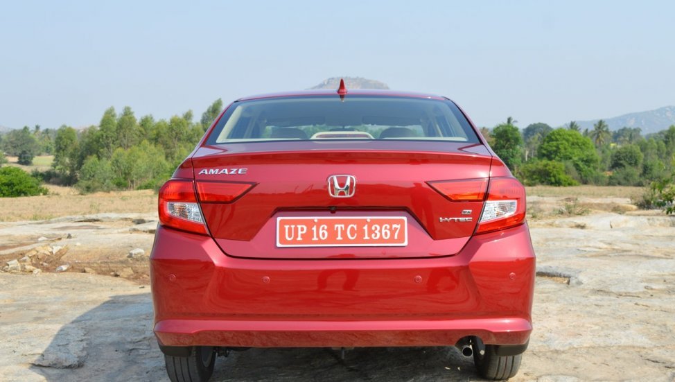 2018 Honda Amaze red rear