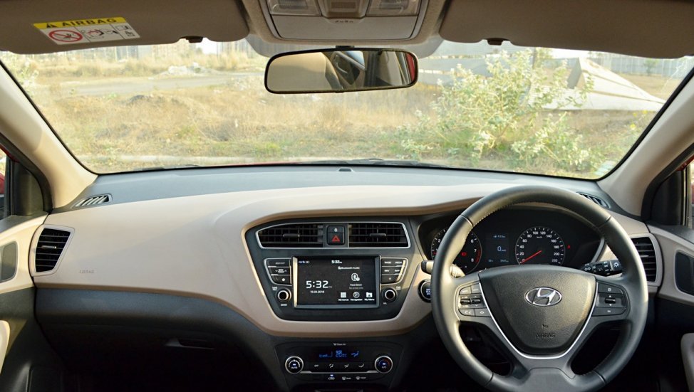 2018 Hyundai Elite i20 interior dashboard