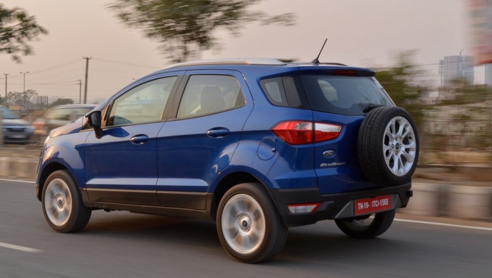 2017 Ford EcoSport petrol AT blue rear motion