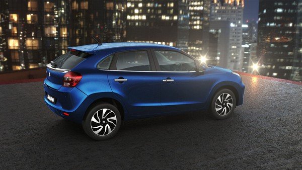 maruti baleno blue side angle