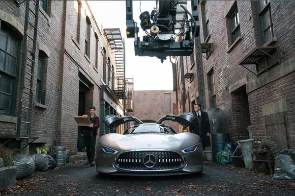 Bruce Wayne's Mercedes-Benz AMG Vision Gran Turismo