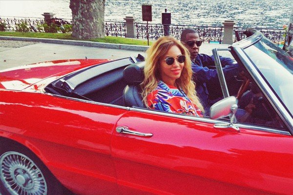 Jay-Z and Beyonce in Red Alfa Romeo
