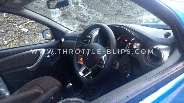 renault duster interior look