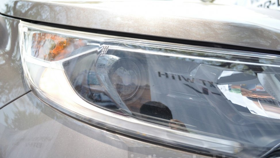 2016 Honda BR-V headlights
