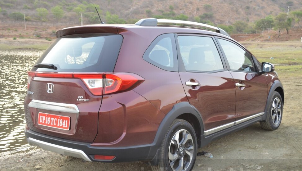 2016 Honda BR-V red rear angle left