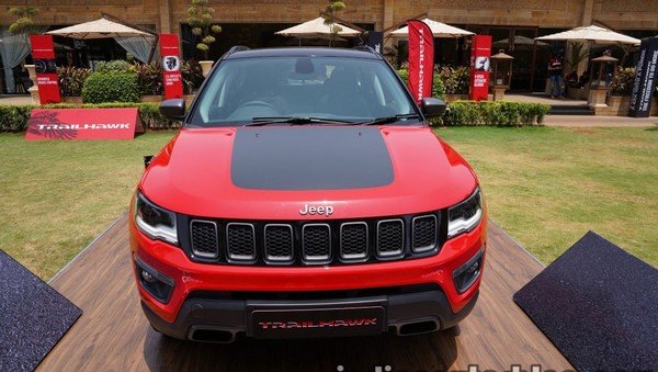 2019 jeep compass trailhawk red front