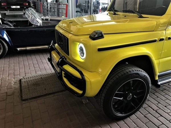 modified suzuki jimny yellow front angle