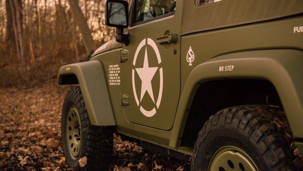 lettering on  Jeep Wrangler Willys’ body