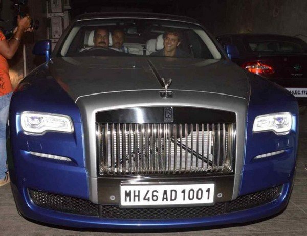 hrithik roshan rolls royce ghost blue front