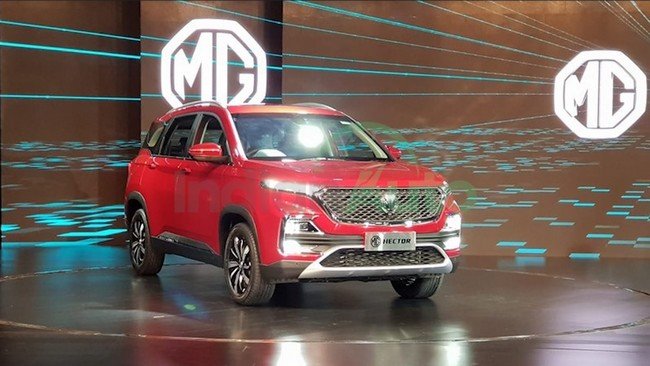 MG Hector red front angle launch