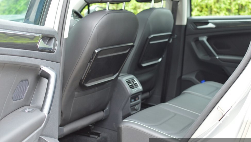 2017 Volkswagen Tiguan interior  rear seat