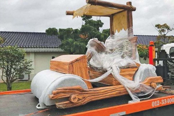 Sultan Ibrahim Sultan Iskandar's the Flinstones' car