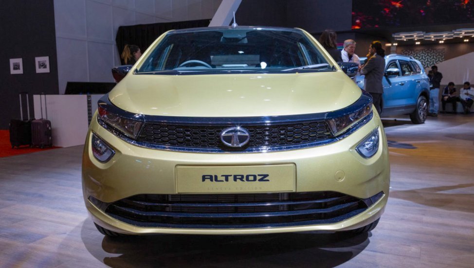2019 Tata Altroz yellow front