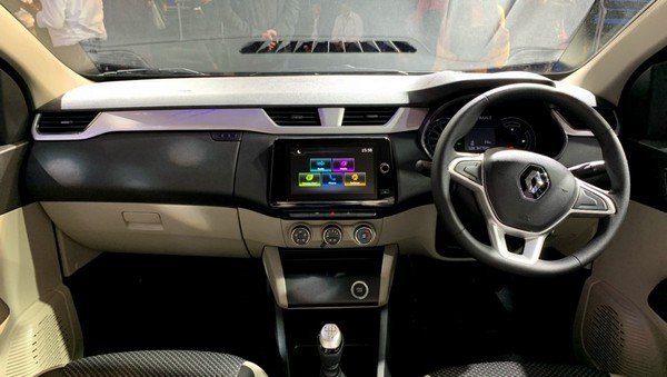 2019 Renault Triber interior dashboard