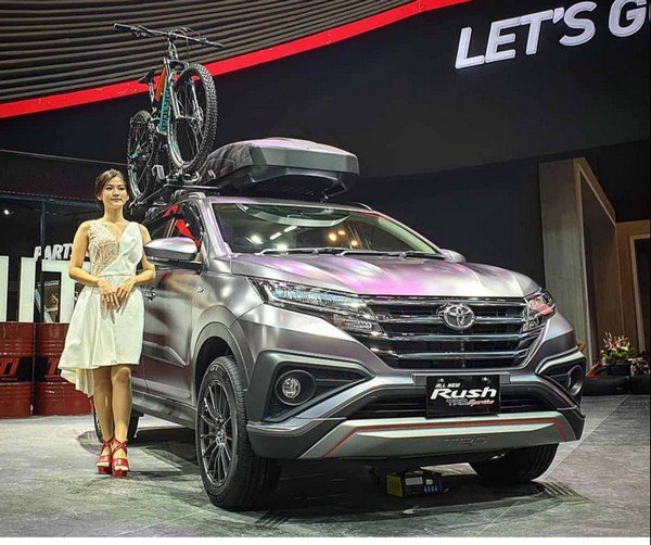 toyota rush giias 2019 front silver