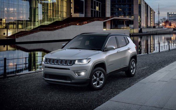 jeep compass silver front angle