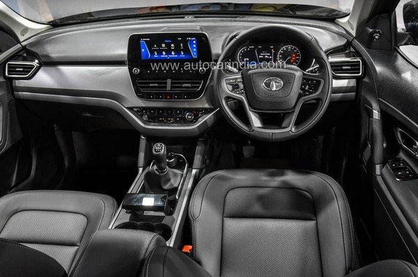 tata harrier all black interior