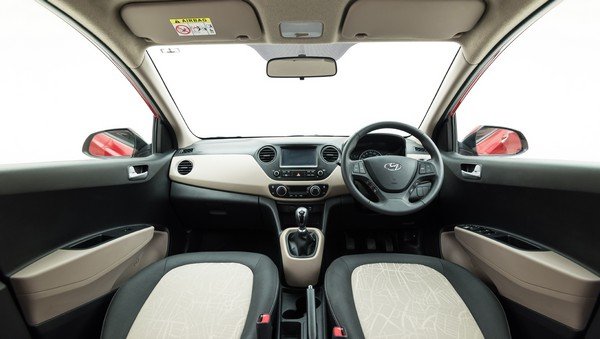 2017 hyundai grand i10 interior dashboard