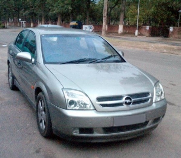opel vectra grey front angle