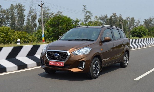 2018 datsun go facelift front three quarters