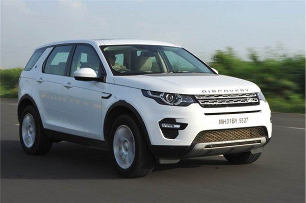 land rover discovery sport white
