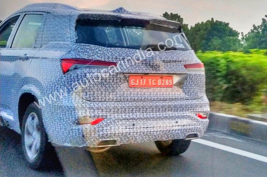 MG Hector 6 seater spied