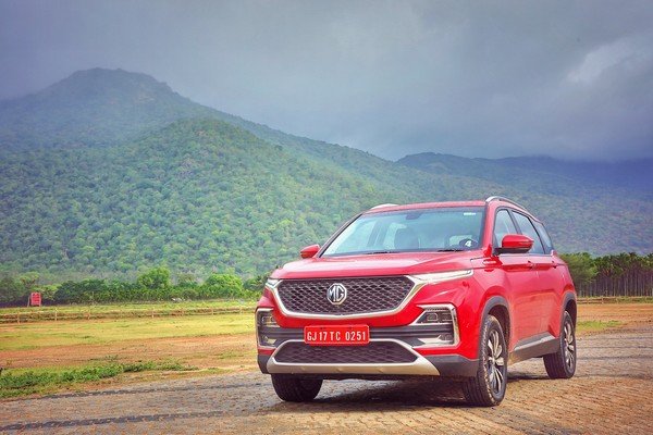 mg hector review front thee quarters