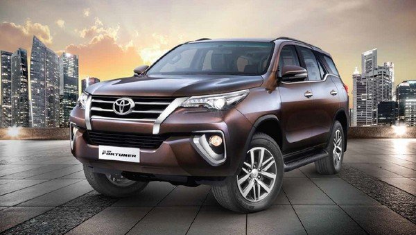 toyota fortuner brown front angle