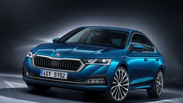 skoda octavia 2020 blue front angle