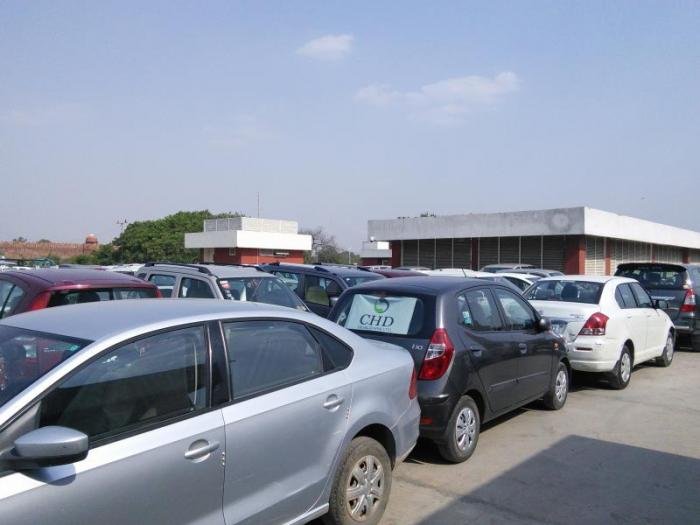 Car Parking Space In Chandni Chowk 