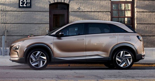 hyundai nexo suv side angle