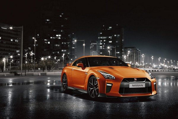 Fastest petrol cars in India - nissan gt-r orange front