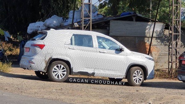 mg hector plus spied