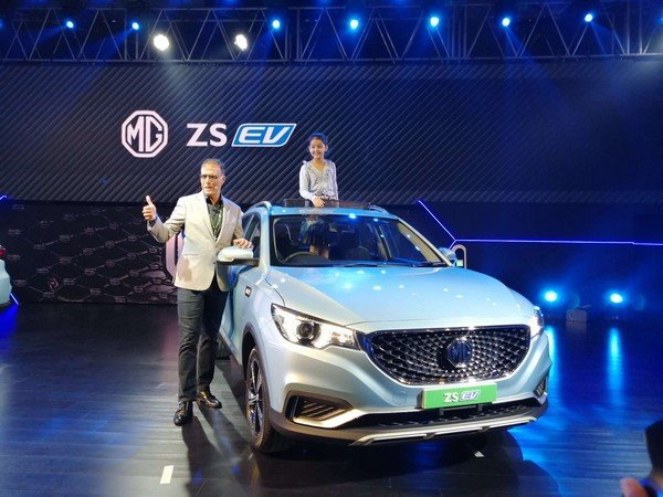 mg zs ev front three quarters right side - MG cars at Auto Expo 2020.
