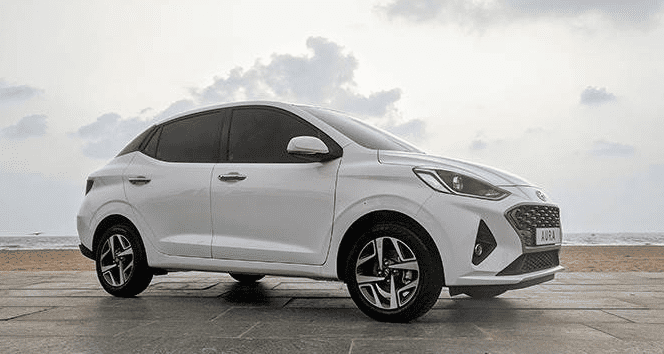 Hyundai Aura side profile