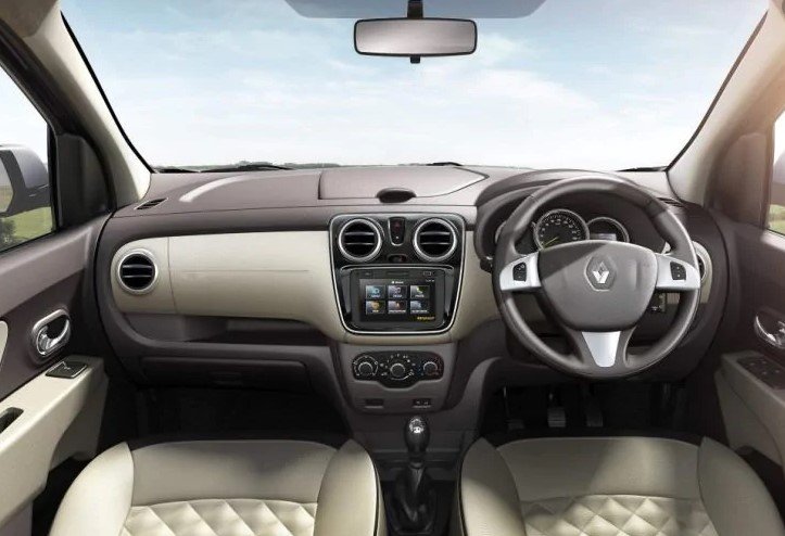 2019 Renault Lodgy interior dashboard