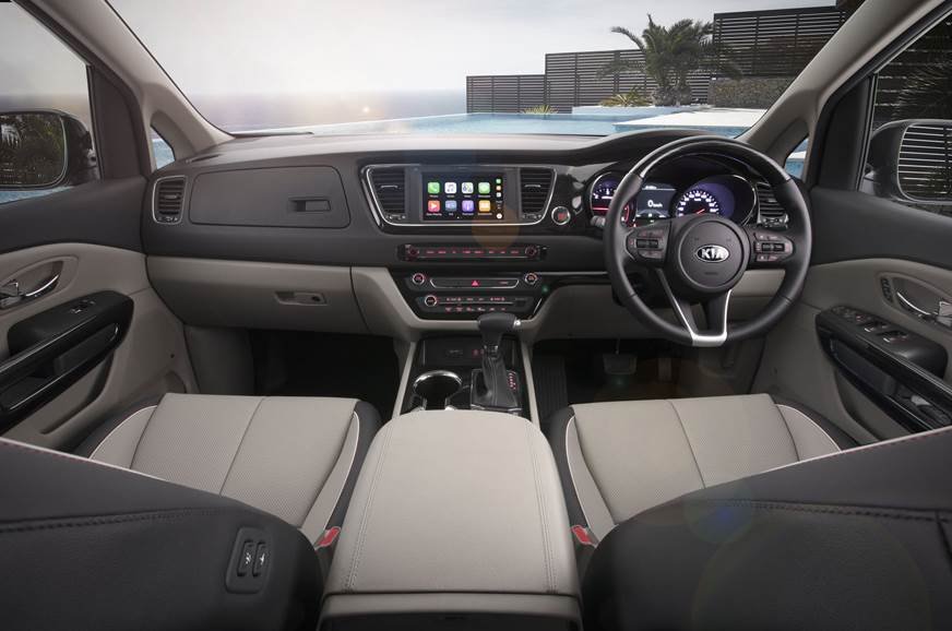 2020 Kia Carnival dashboard