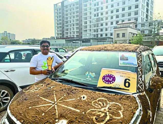 Maruti Ignis covered in Cow Dung