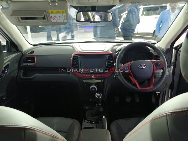 Mahindra XUV300 Sportz interior