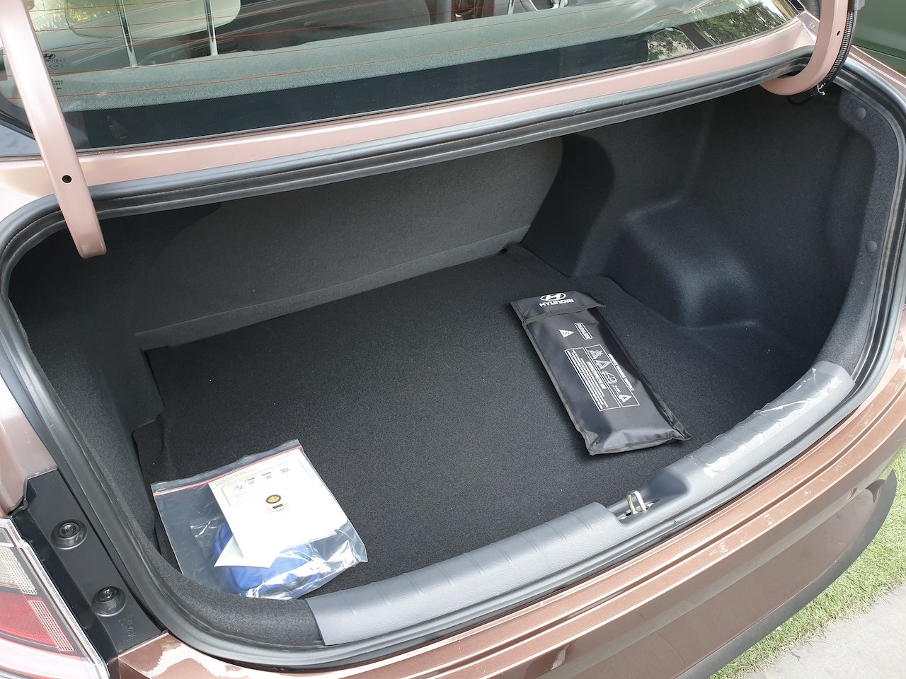 2020 Hyundai Aura interior boot space