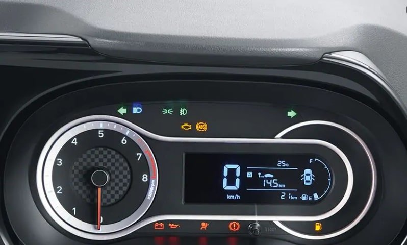 Hyundai Grand i10 Nios review cluster