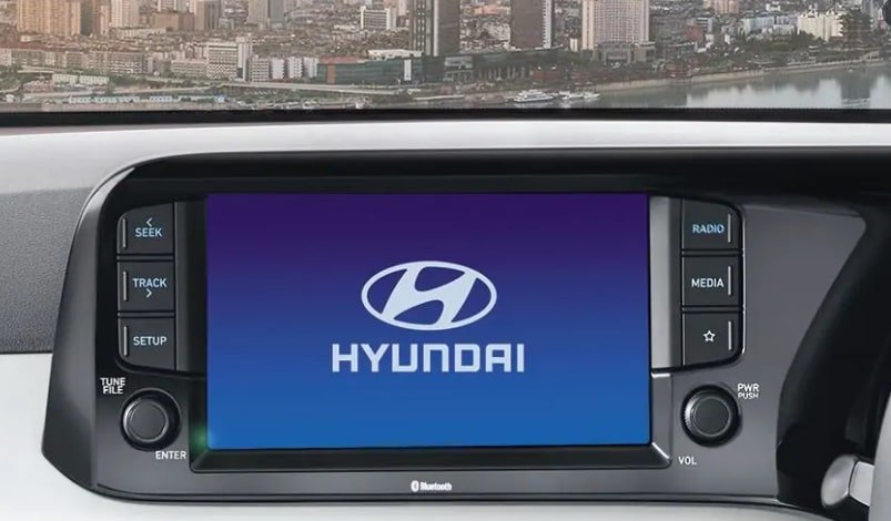 Hyundai Grand i10 Nios review infotainment