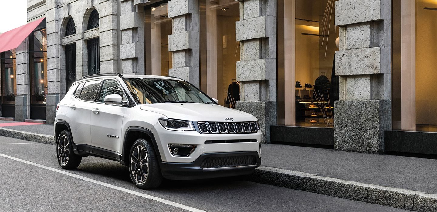 Jeep Compass front three quarters